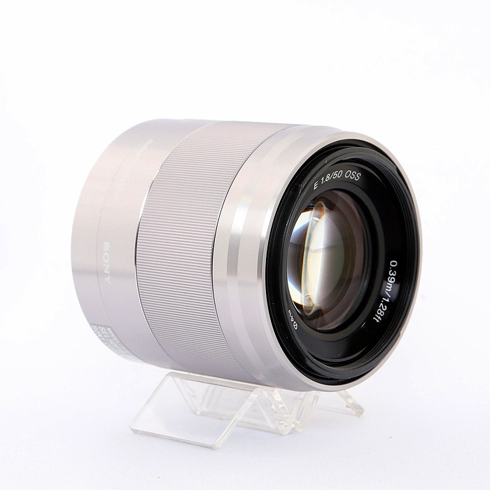 ソニー E50/F1.8 OSS