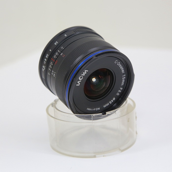 LAOWA 7.5/F2 MFT
