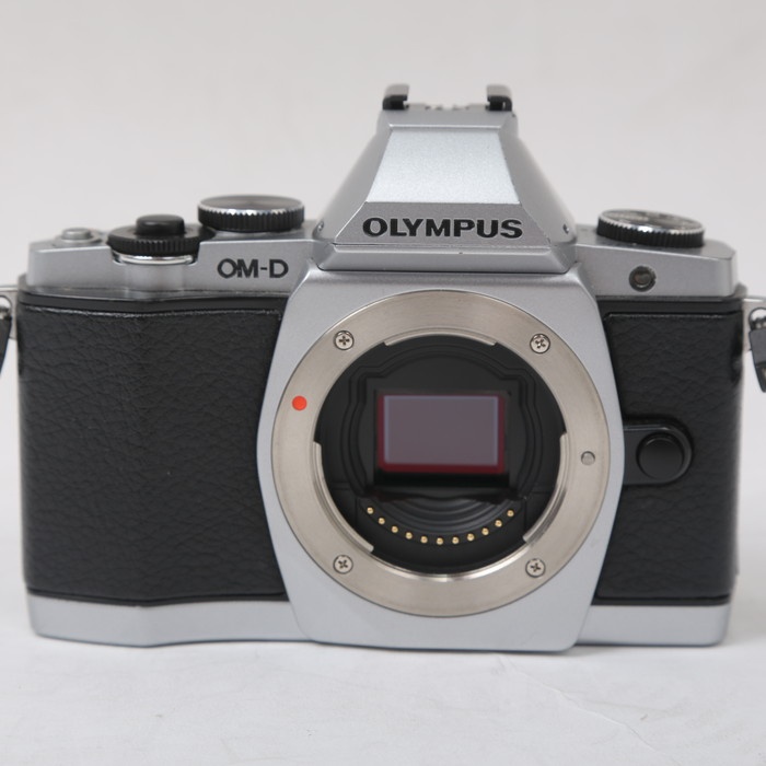 オリンパス OM-D E-M5 ボデイ シルバー