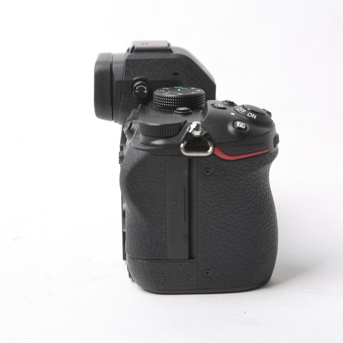 ニコン Z5II ボデイ