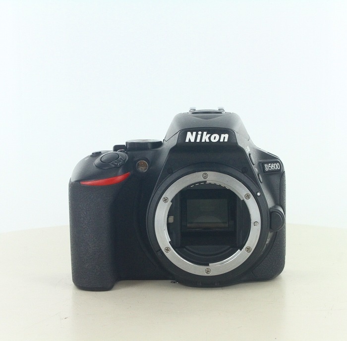 ニコン D5600