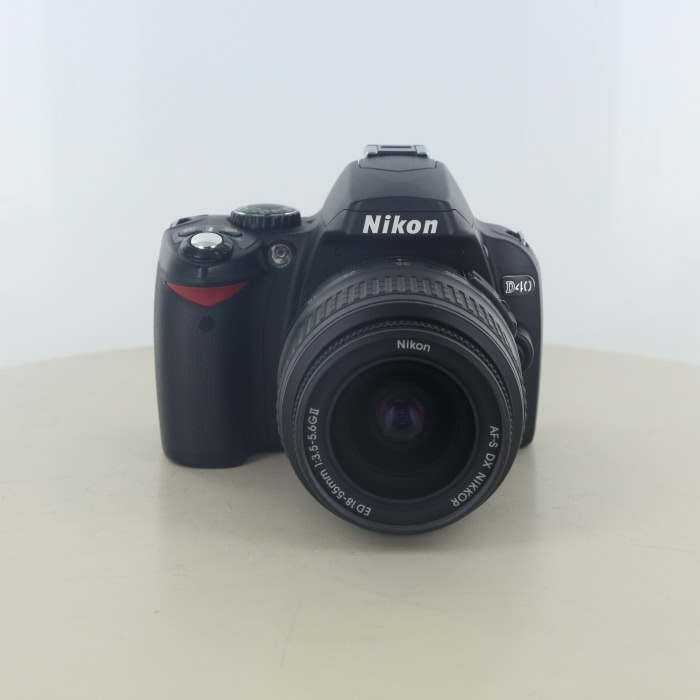 ニコン D40 レンズキット(AF-S 18-55/3.5-5.6G II) ブラック