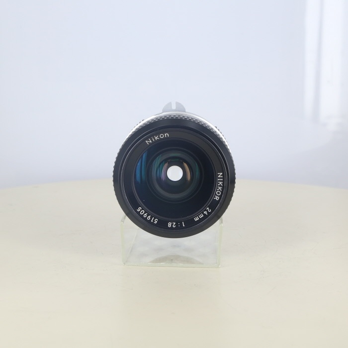 ニコン Newニッコール 24/2.8