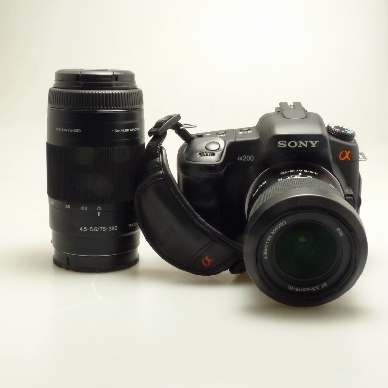 ソニー DSLR-A200W Wズームキツト