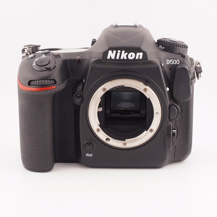 ニコン D500