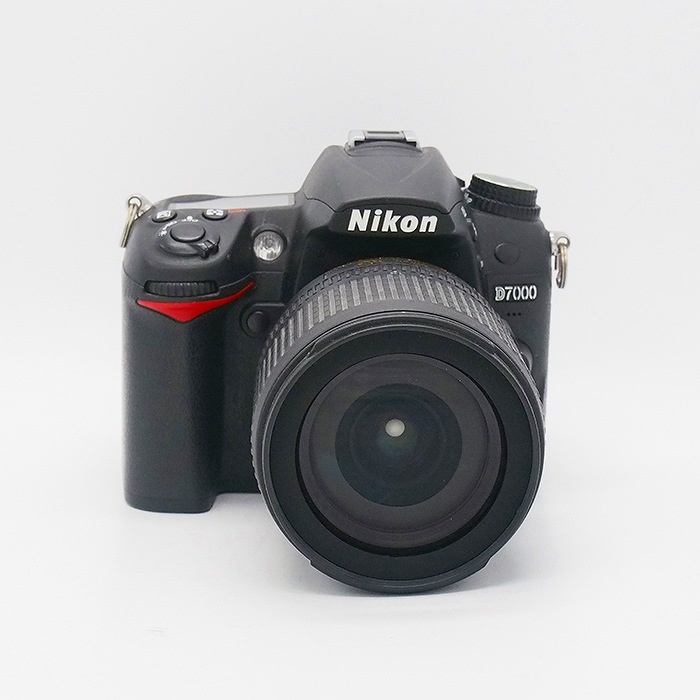 ニコン D7000 18-105VR キツト