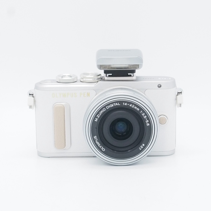 オリンパス E-PL8 14-42EZレンズキツト ホワイト