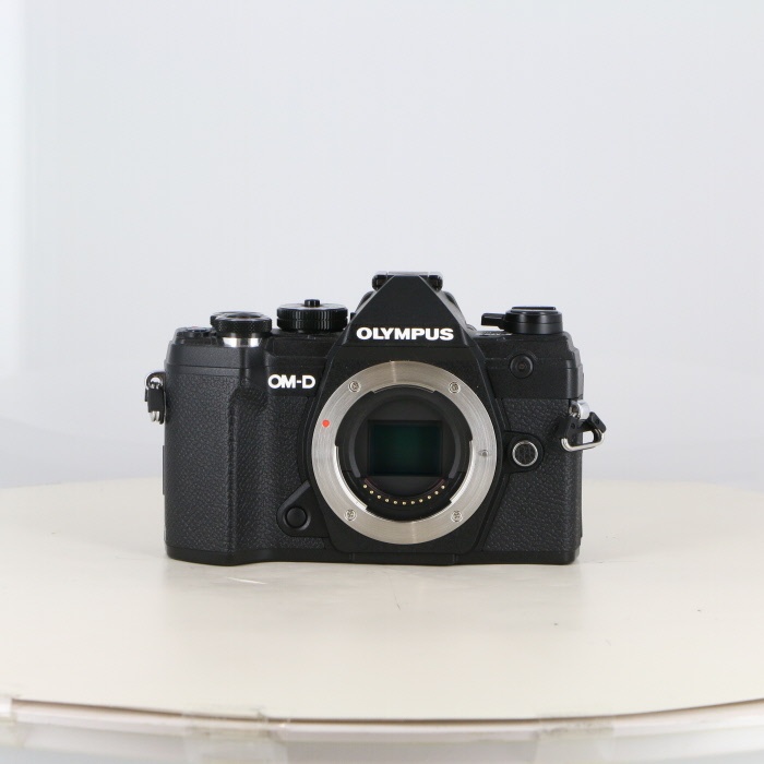 オリンパス OM-D E-M5 MARK3 ボデイ ブラツク