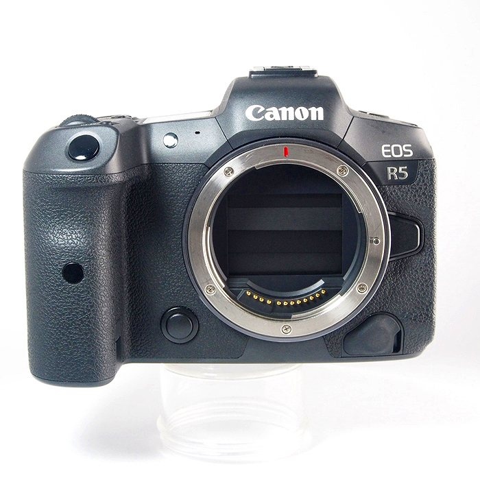 キヤノン EOS R5