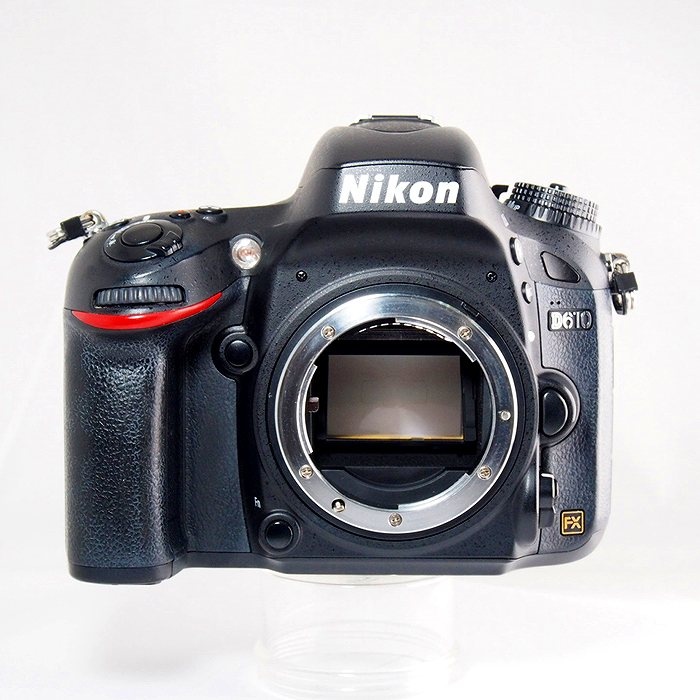 ニコン D610
