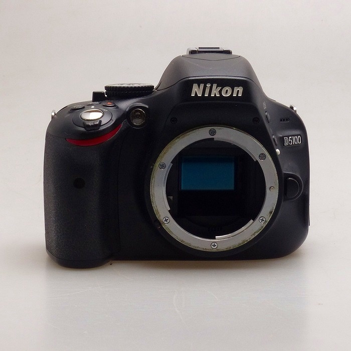 ニコン D5100