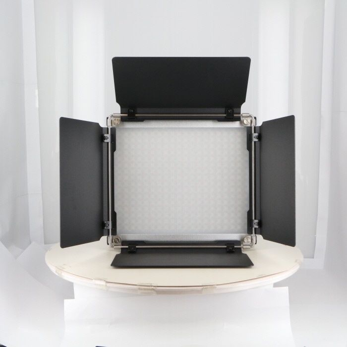 ソノタ NEEWER RGB660