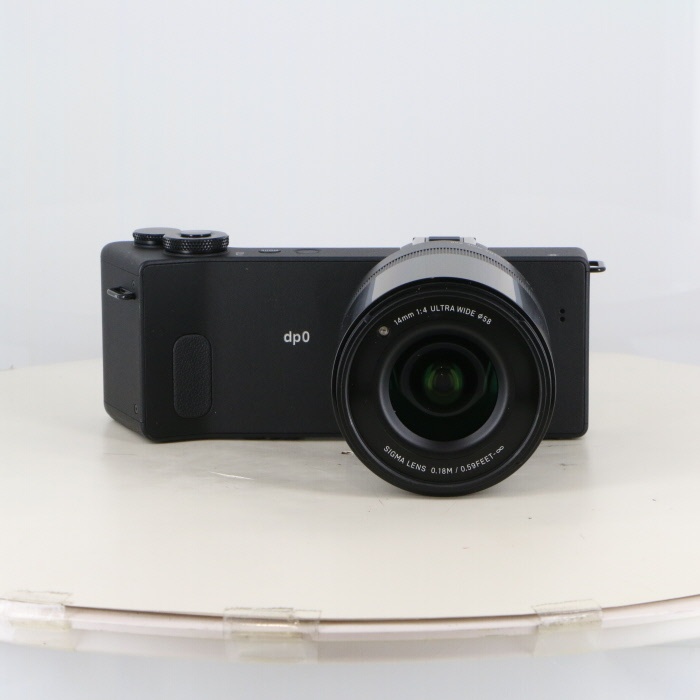 シグマ DP0 QUATTRO