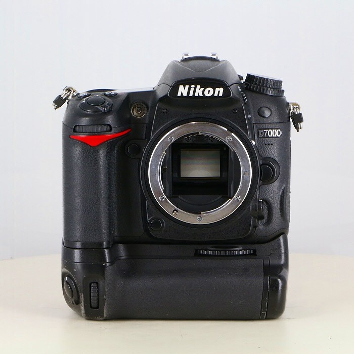 ニコン D7000ボディ+MB-D11