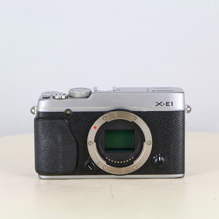 フジフイルム X-E1 ボディ シルバー