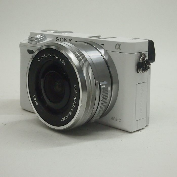 ソニー α6000(ILCE-6000)+E16-50/3.5-5.6PZ ホワイト