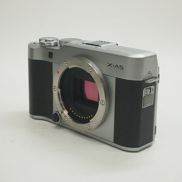 フジフイルム X-A5ボデイ シルバー