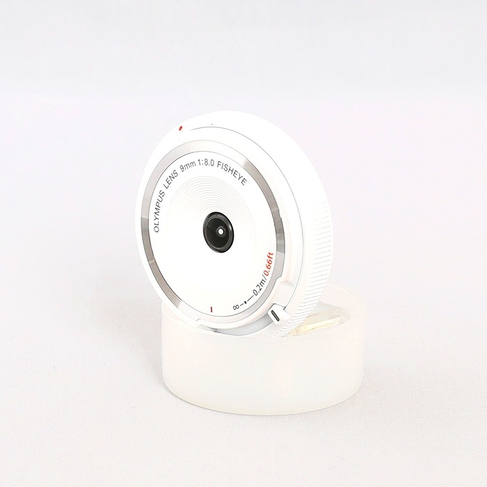 オリンパス 9/8 フィッシュアイ BCL-0980 WHT ボディキャップレンズ
