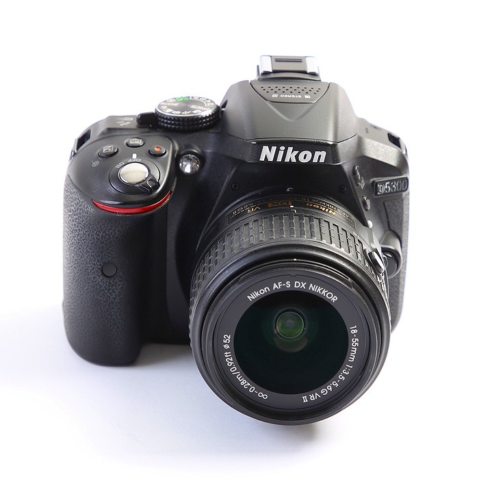 ニコン D5300 18-55VR2 レンズキツト ブラツク