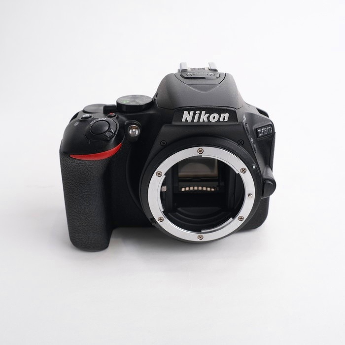 ニコン D5600 ボディ