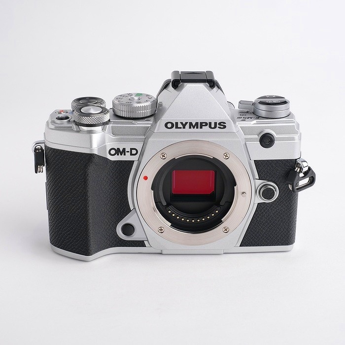 オリンパス OM-D E-M5 MARKIII ボディ シルバー