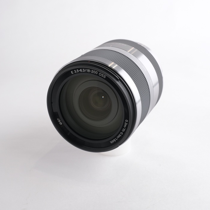 ソニー E18-200/F3.5-6.3 OSS