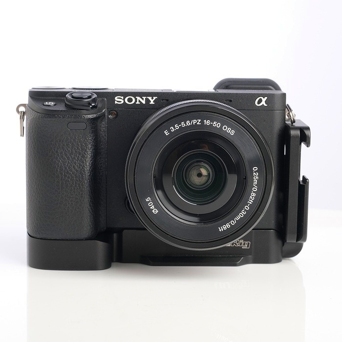 ソニー α6400 レンズキット ブラック(ILCE-6400L)