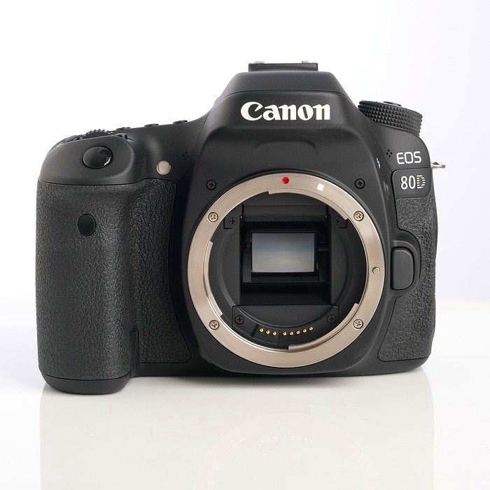 キヤノン EOS 80D ボデイ