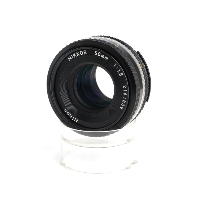 ニコン Ai-s 50/1.8