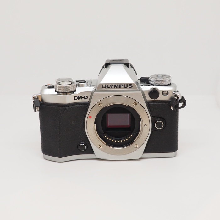 オリンパス OM-D E-M5 MARK2 ボデイ シルバー