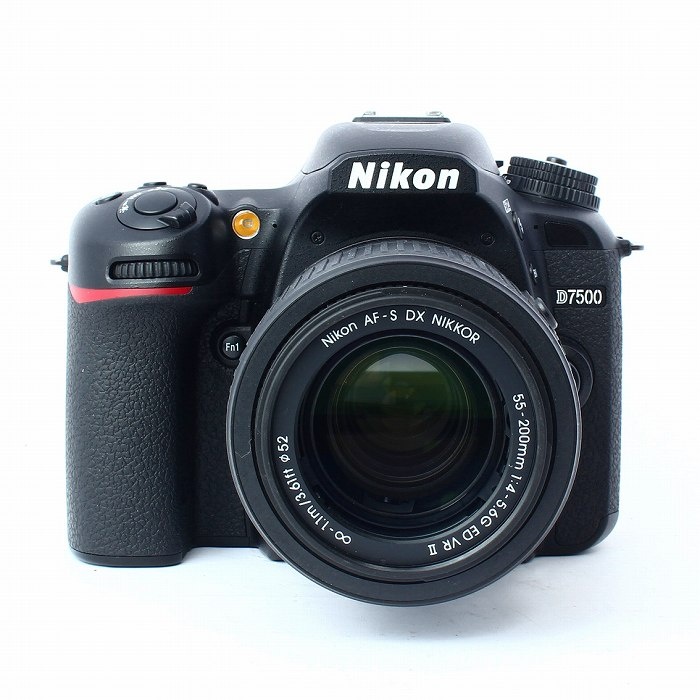 ニコン D7500 18-140VR レンズキツト（2017.6発売）