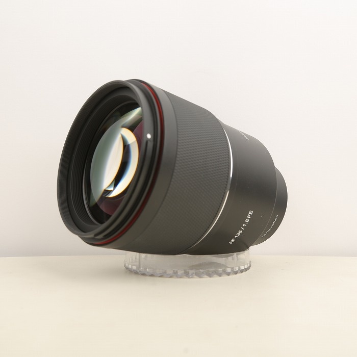 SAMYANG AF 135mm F1.8 ソニーFE