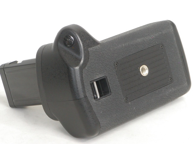 NEEWER  Battery Grip  (for D5200)