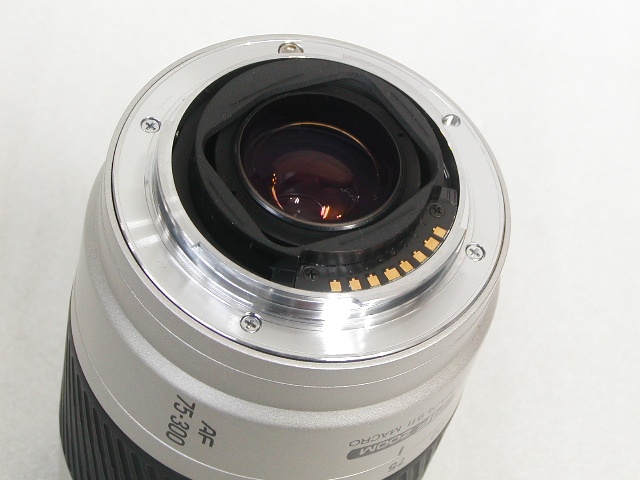α-AF ZOOM  75-300mm 1:4.5-5.6 D w/Hood (for SONY-A)