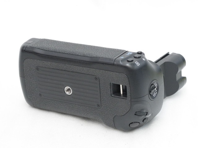 BATTERY GRIP  BG-E7  (for EOS 7D)