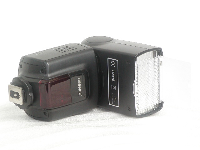 NEEWER SPEEDLITE TT560