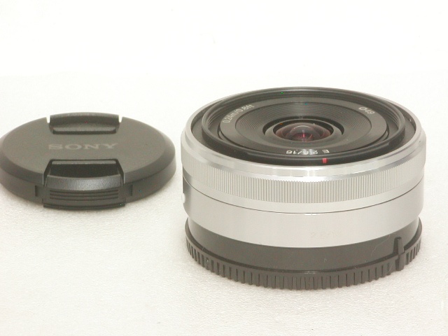 E 16mm F2.8  (SEL16F28)