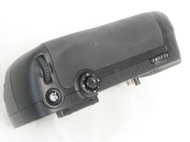 Multi Power Battery Pack  MB-D15  (for D7200・D7100)
