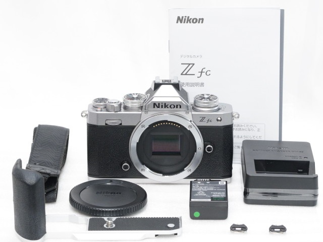 【美品】 Z fc (Silver) Body w/ 別売SmallRig エクステンショングリップ