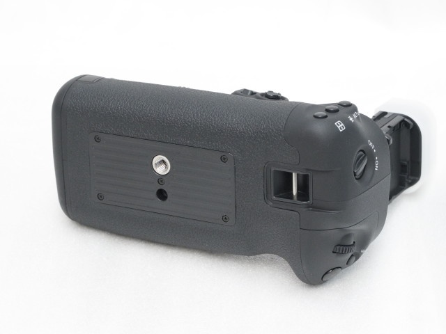 BATTERY GRIP  BG-E20  (for 5D Mark IV)