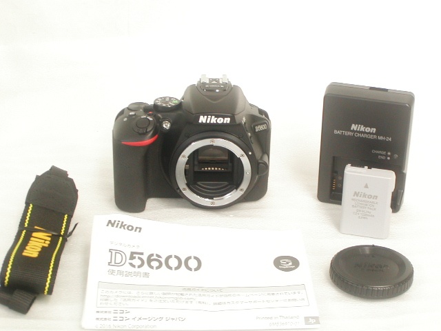 【美品】 D5600  Body