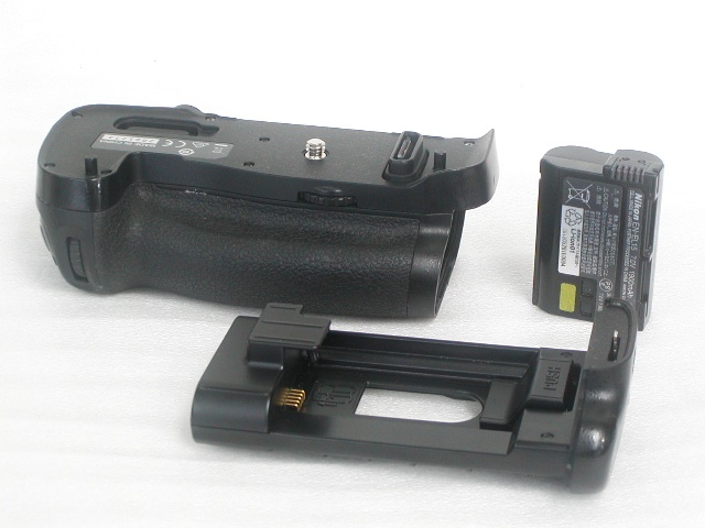 Multi Power Battery Pack  MB-D17  (for D500)