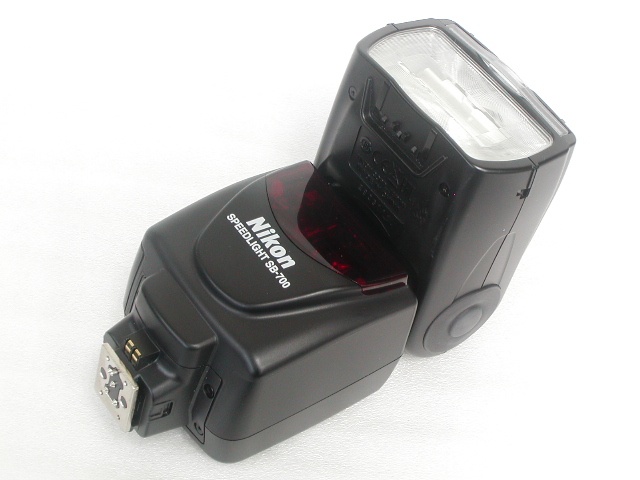 SPEEDLIGHT SB-700