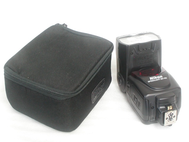 SPEEDLIGHT SB-700