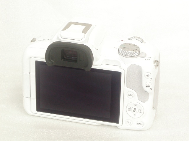 【美品】 EOS R50 (White)  Body