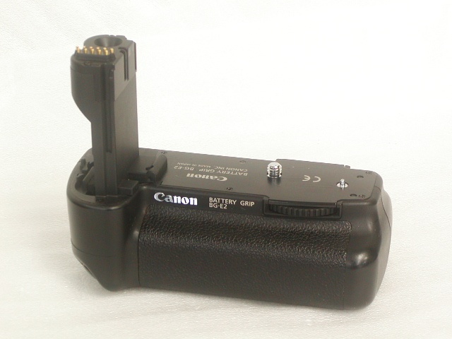 BATTERY GRIP  BG-E2  (for EOS20D〜50D)