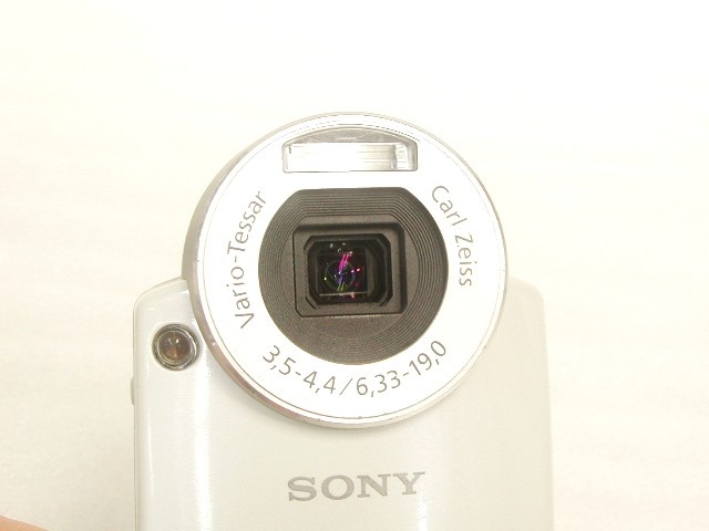 Cyber-shot DSC-M2 (Vario-Tessar Carl Zeiss 3.5-4.4/6.33-19.0)