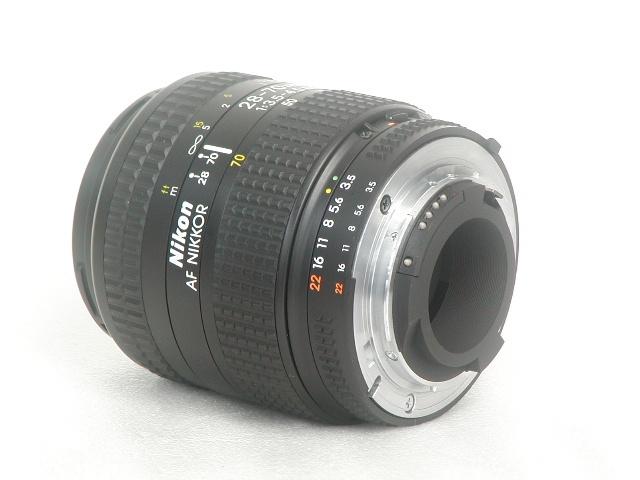 AF NIKKOR  28-70mm f/3.5-4.5 D