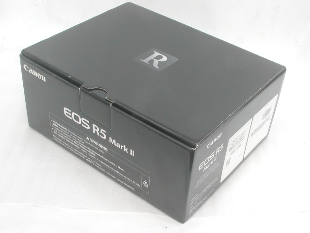 【新品】 EOS R5 Mark II 【特価】