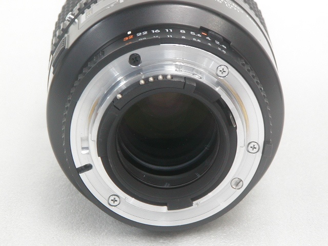 AF MICRO NIKKOR 105mm 1：2.8D
